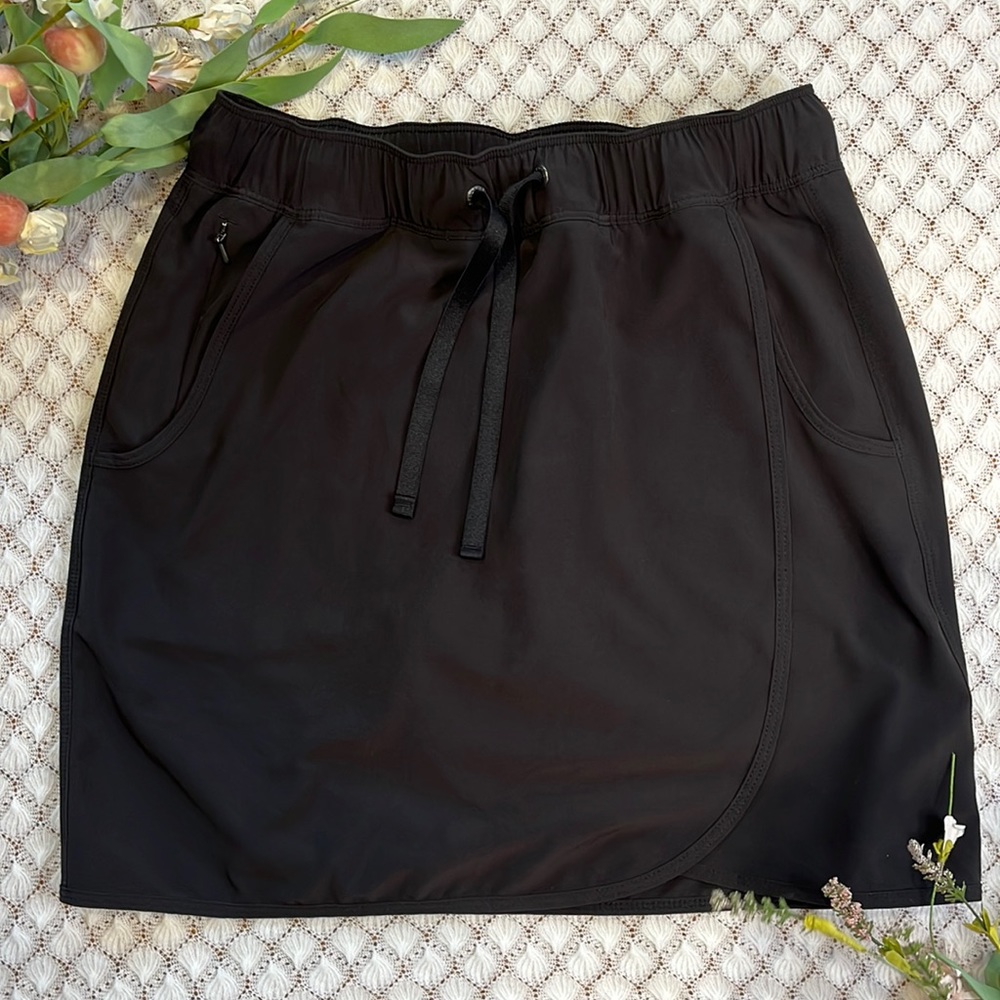 Patagonia Women's Fleetwith Skort Black XS Excellent Used Condition